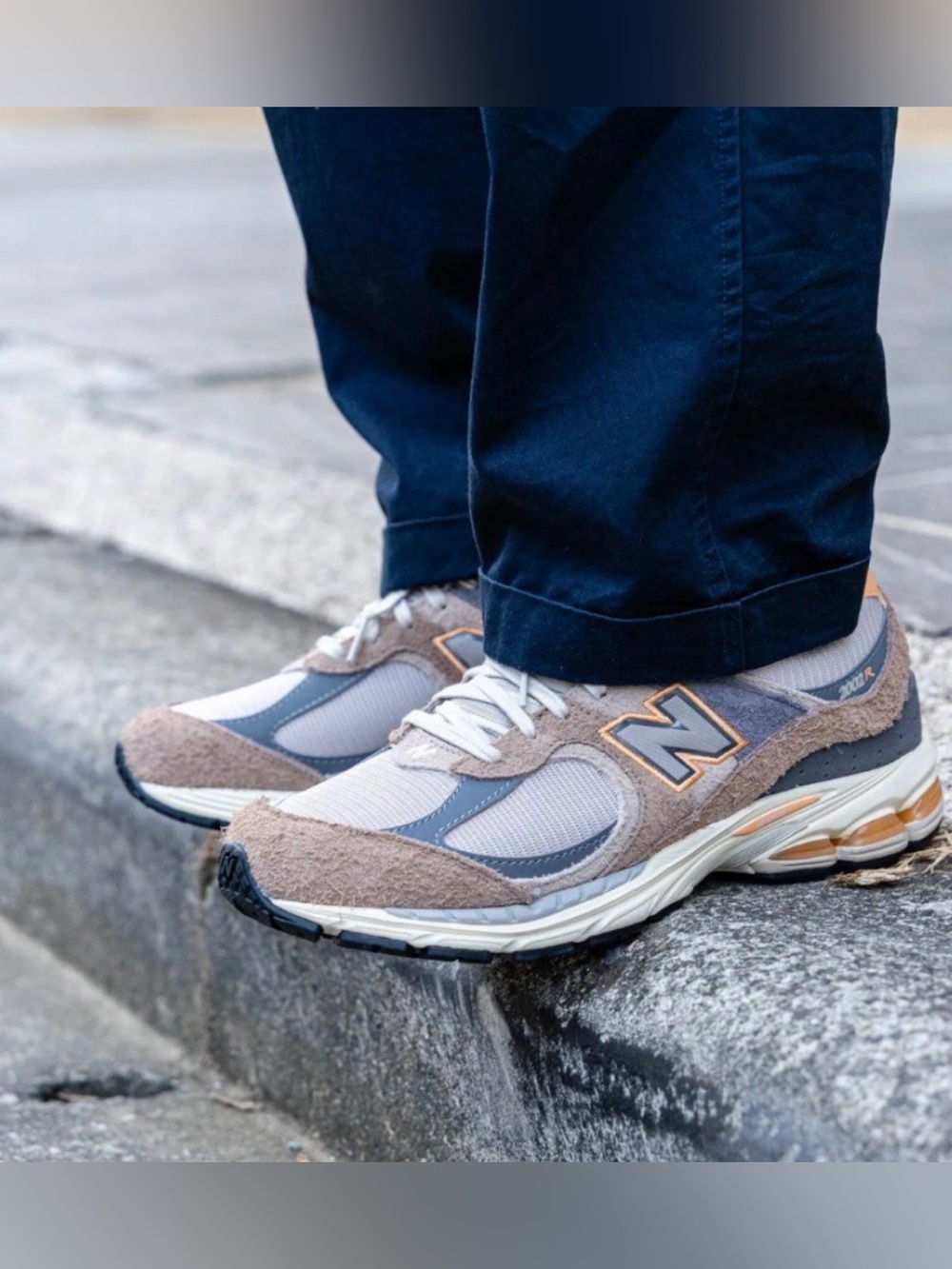 New Balance 2002R size M8.5 W 10 gently used, great condition